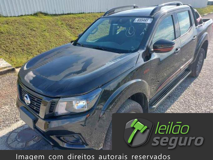 LOTE 043 NISSAN FRONTIER CD 2021