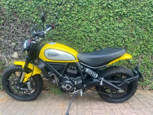 LOTE 001 DUCATI SCRAMBLER ICON